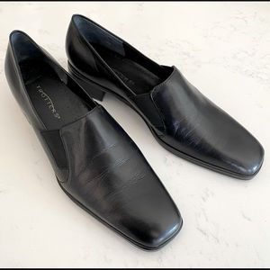 Trotters black leather loafers - Size 9.5 N
